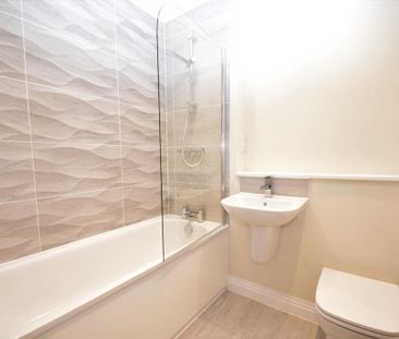 2 bedroom terraced house to rent - Photo 6