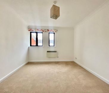 Water Lane, Exeter, Devon, EX2 - Photo 2