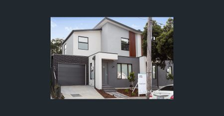 Stylish and Contemporary Living - Photo 2