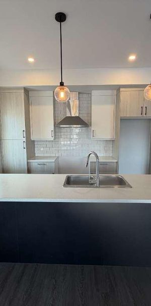 Magnifique 4 1/2 moderne à louer - Photo 1