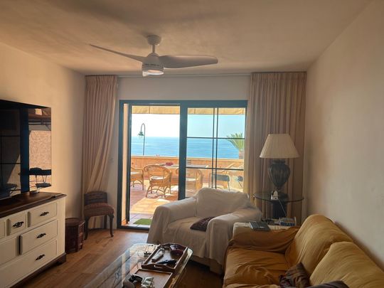 Maravilloso apartamento con vistas al mar - Photo 1
