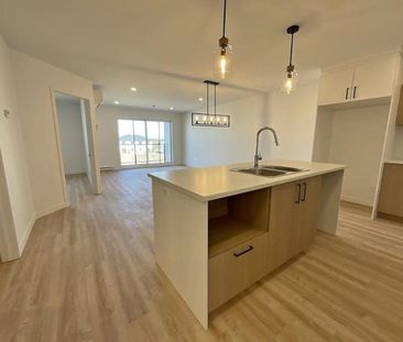 2 CH - 1 SDB - Saint-Lambert-de-Lauzon - $1,430 /mo - Photo 3