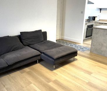 15 Royal Apartments Union Street, City Centre, Dundee - Photo 1