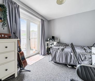 8 bedroom semi-detached house to rent - Photo 4