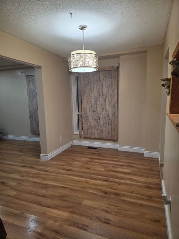 For Lease - 2 Hyde Park Court, Brampton, Ontario - Photo 3