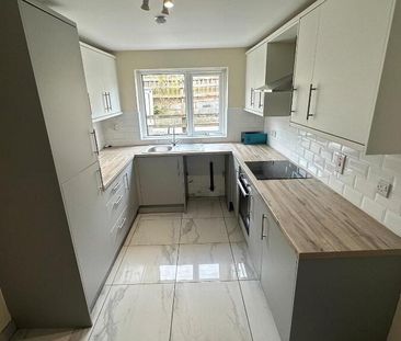 91 Gallows Street, Dromore, BT25 1BH - Photo 3
