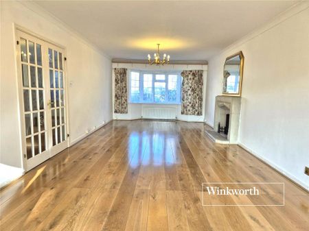 4 bedroom detached house to rent - Photo 2