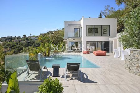 Location 10 personnes : villa moderne avec piscine et vue mer à Mandelieu - Photo 5