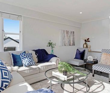 Character & Modern Comfort in the Heart of Howick - Photo 2