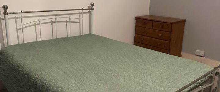 Room in a Shared House, Eastern Avenue, IG2 - Photo 1