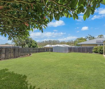 Comfortable Living in a Quiet, Leafy Street - Photo 5