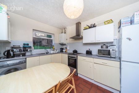 3 bedroom terraced house to rent - Photo 4