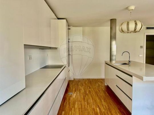 Apartamento T4 - Photo 1