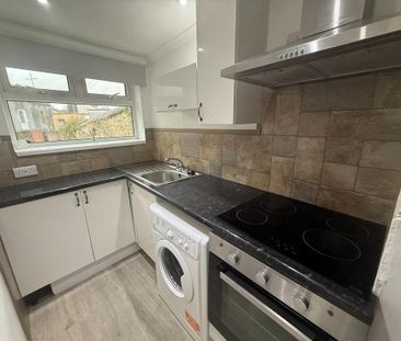 Studio to rent - Photo 6