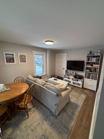 For Lease - 324 Andrew Street Unit# Upper, Newmarket, Ontario - Photo 2