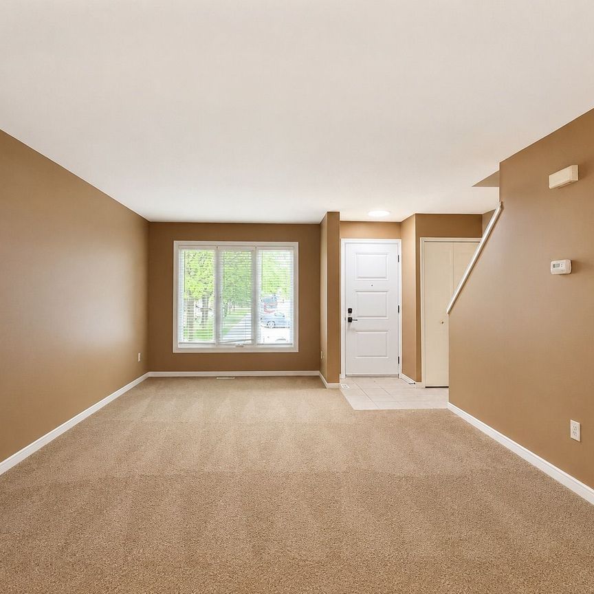 For Lease - 925 Lawson Road Unit# 16, London North, Ontario - Photo 1