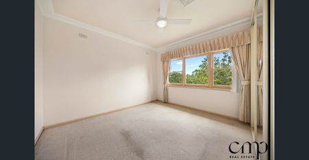 AVAILABLE SOON ! 3 bedroom family home - Photo 3