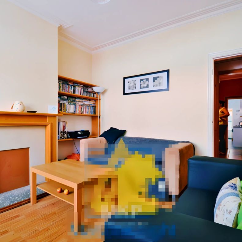 3 Bedroom 1 Bathroom - Photo 1