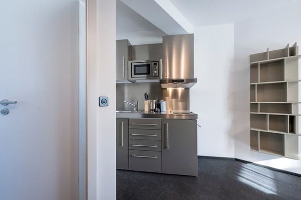 "neues möbliertes Studio an sehr zentraler Lage in Kriens" - Photo 1