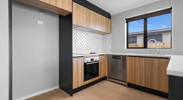 Beautiful New Family Home in Te Kauwhata - Photo 1