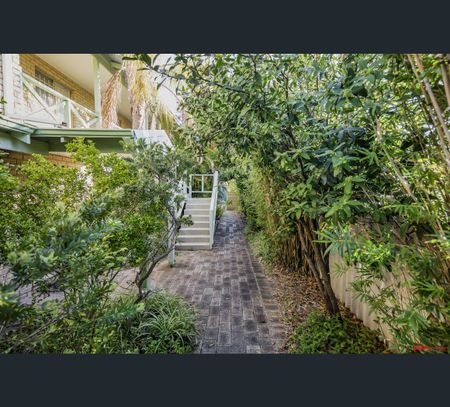 2/7 Kelvin Street, Maylands, WA 6051 - Photo 2