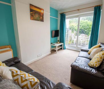 6 bedroom house to rent - Photo 1