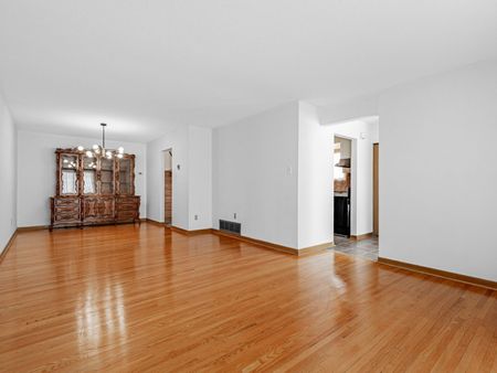 For Lease - 33 Ladner Drive, Toronto, Ontario - Photo 3