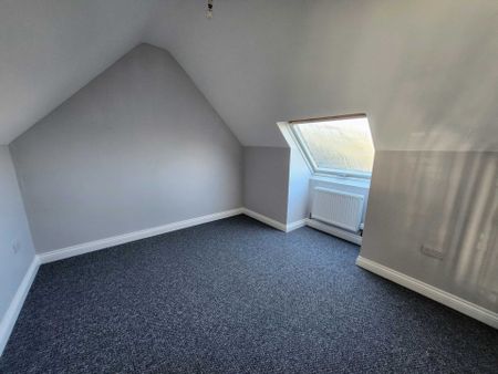 High Street, Selsey - Photo 5