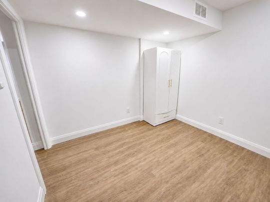 For Lease - 120 Squire Drive Unit# Bsmt, Richmond Hill, Ontario - Photo 1