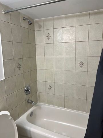 For Lease - 1431 & 1433 Gerrard Street Unit# 4, Toronto, Ontario - Photo 2