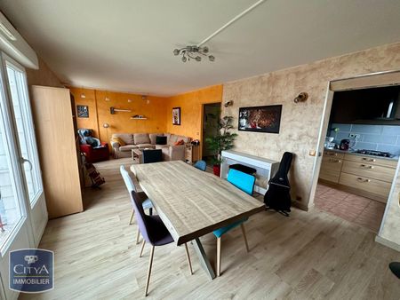 Location Appartement 3 pièces 72m² CHATEAUROUX 36000 - Photo 2