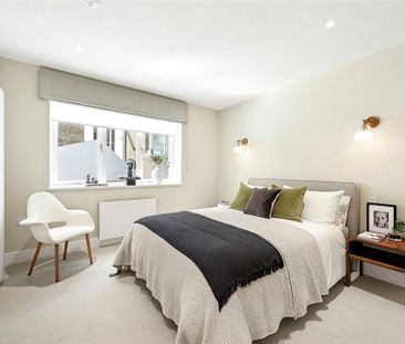 2 bedroom mews to rent - Photo 4