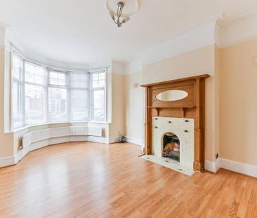 3 bedroom terraced house to rent - Photo 6