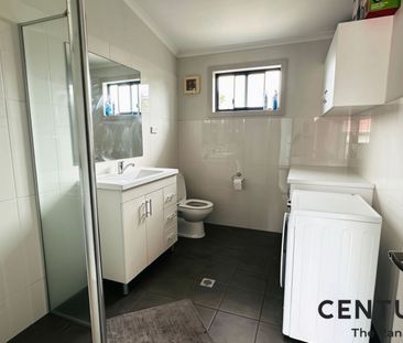 2-Bedroom Granny Flat in a Prime Location – Walk to Blacktown CBD! - Photo 4
