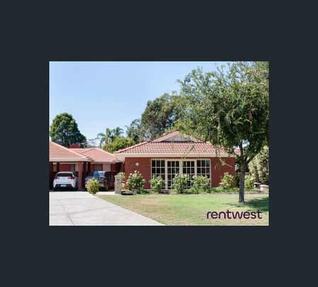 18B Hertford Close, Bull Creek, WA 6149 - Photo 1