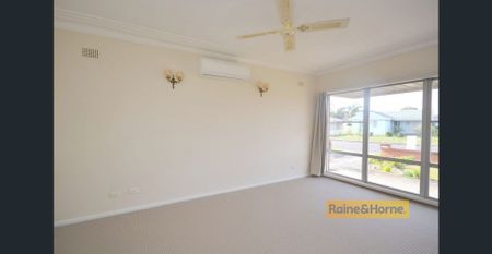 GREAT LOCATION, ROOM FOR ALL THE FAMILY! - Photo 3