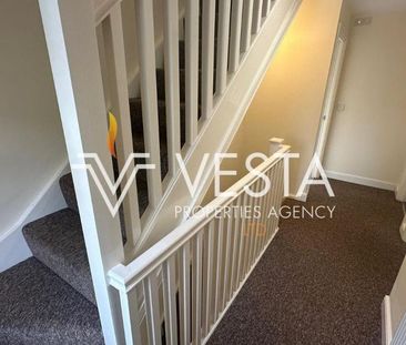 4 bedroom semi-detached house to rent - Photo 5