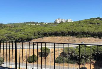 3 Bedroom Apartment with swimming pool, Miraflores, Oeiras