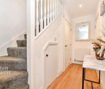 3 bedroom terraced house to rent - Photo 2