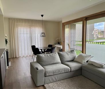 Appartement te huur - Photo 1