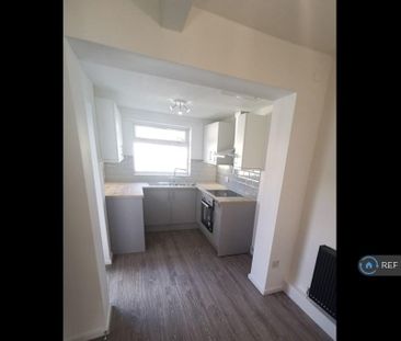 3 bedroom terraced house to rent - Photo 6