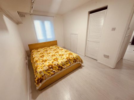 2 bedroom maisonette to rent - Photo 4