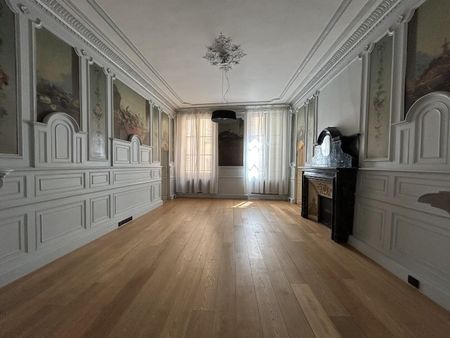 location Appartement T4 DE 90.3m² À TOULON - Photo 2