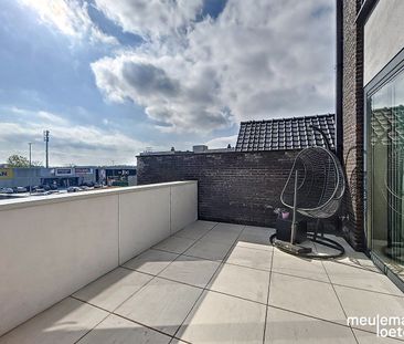 Duplexappartement met terras op toplocatie - Photo 3