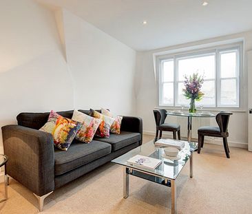 Hill Street, Mayfair, W1J 5LY, London - Photo 2