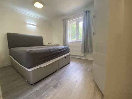 2 bedroom semi-detached house to rent - Photo 3