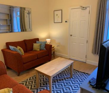 1 bedroom in a house share to rent - Photo 6