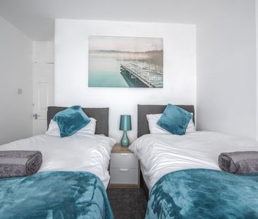 3 Bed Terraced House, Middleton Park Grove, LS10 - Photo 6