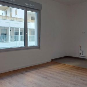 location Appartement T1 DE 27.68m² À REIMS - Photo 2