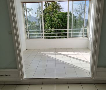 Location Appartement 1 pièce 24m² ST DENIS 97400 - Photo 4